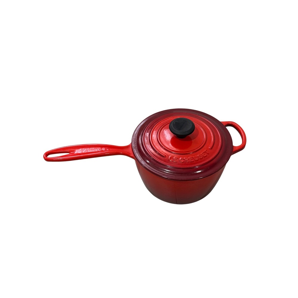Le Creuset Signature Enameled Cast‎ Iron Saucepan 2 1/4 Qt Cerise Red W/Lid